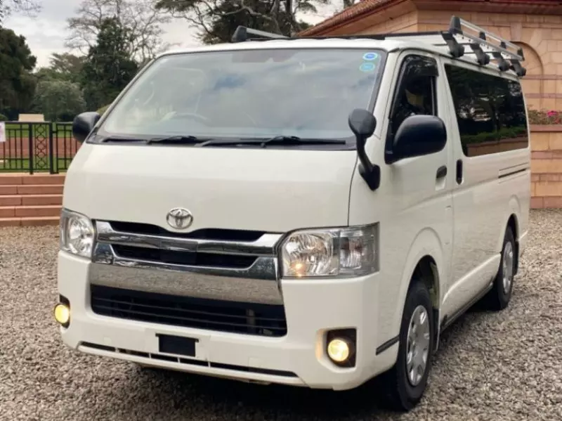 Toyota Hiace   - 2018