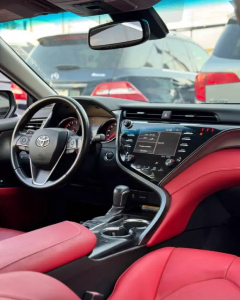 Toyota Camry   - 2019