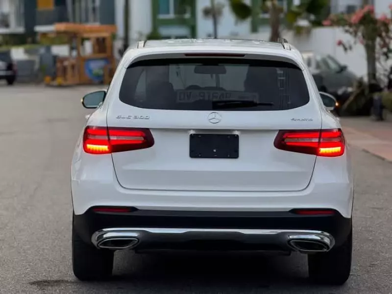 Mercedes-Benz GLC 300   - 2018
