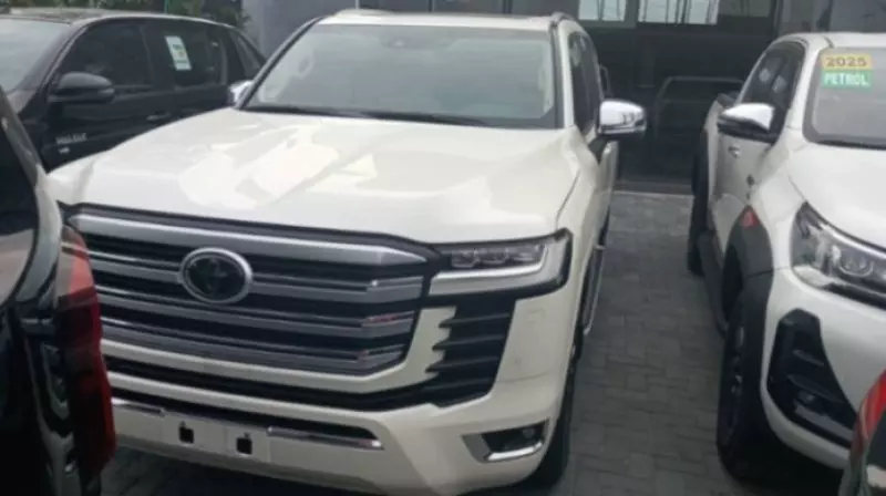 Toyota Land Cruiser   - 2022
