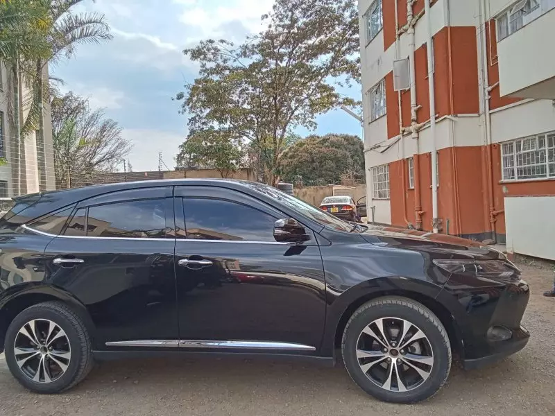 Toyota Harrier   - 2015