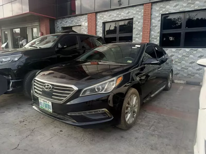 Hyundai Sonata   - 2015