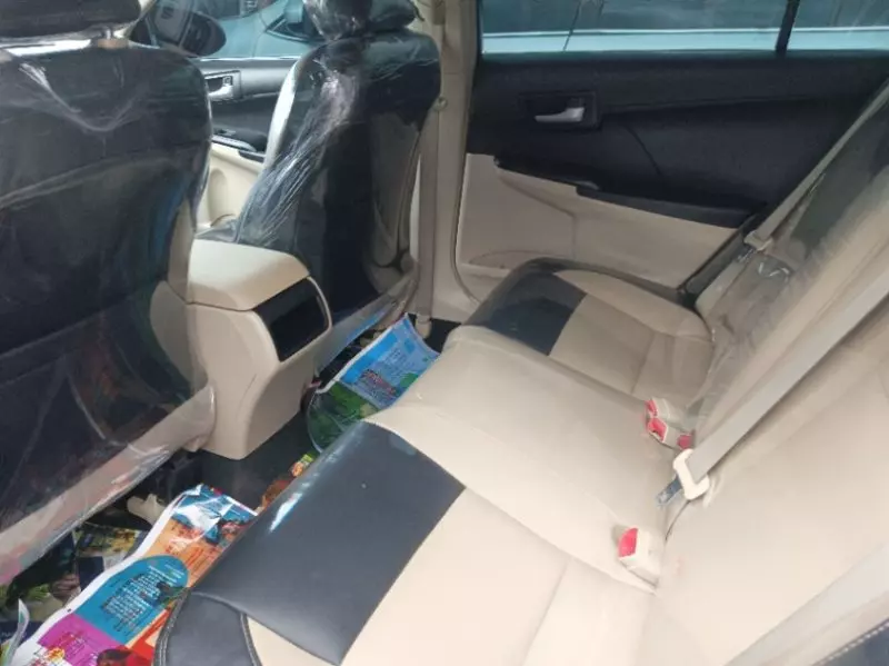 Toyota camry   - 2012