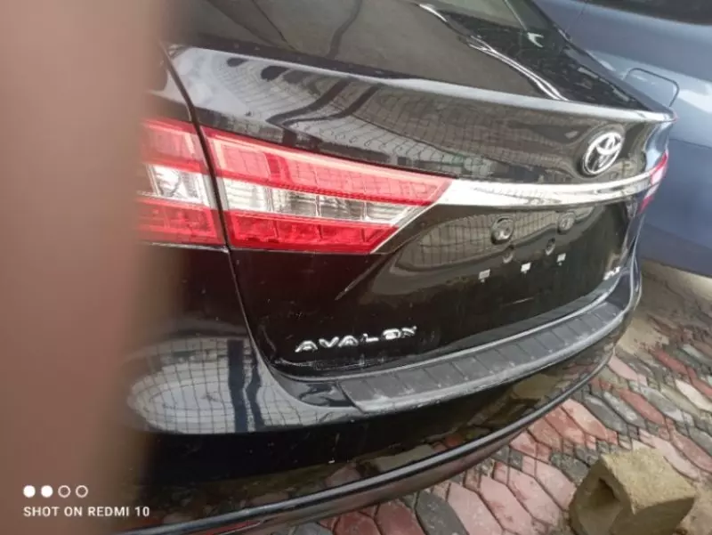 Toyota Avalon   - 2013