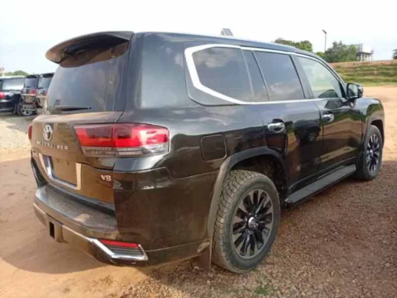 Toyota Land Cruiser   - 2013
