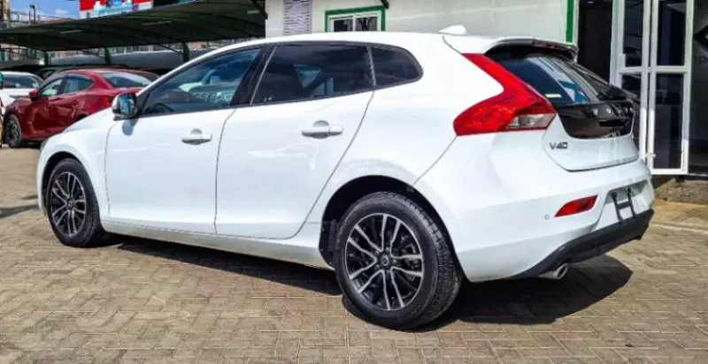 Volvo V40   - 2018