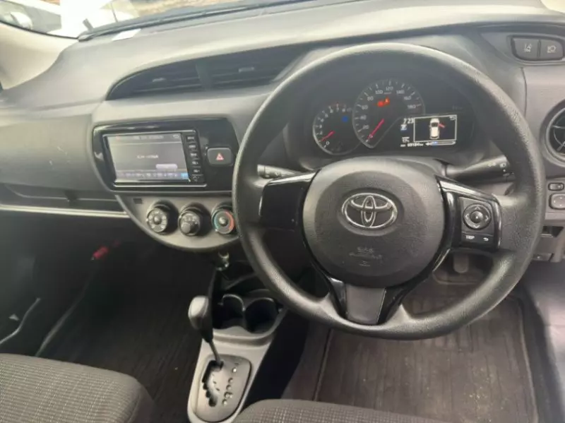 Toyota Vitz   - 2018