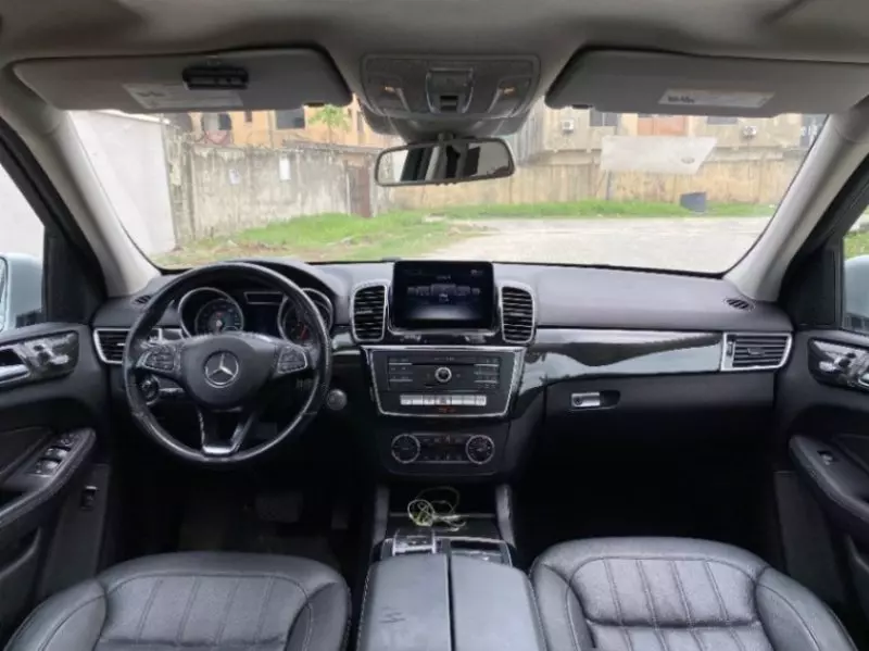 Mercedes-Benz GLE 350   - 2016