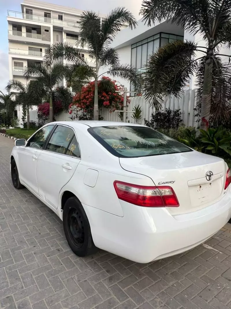 Toyota camry   - 2009