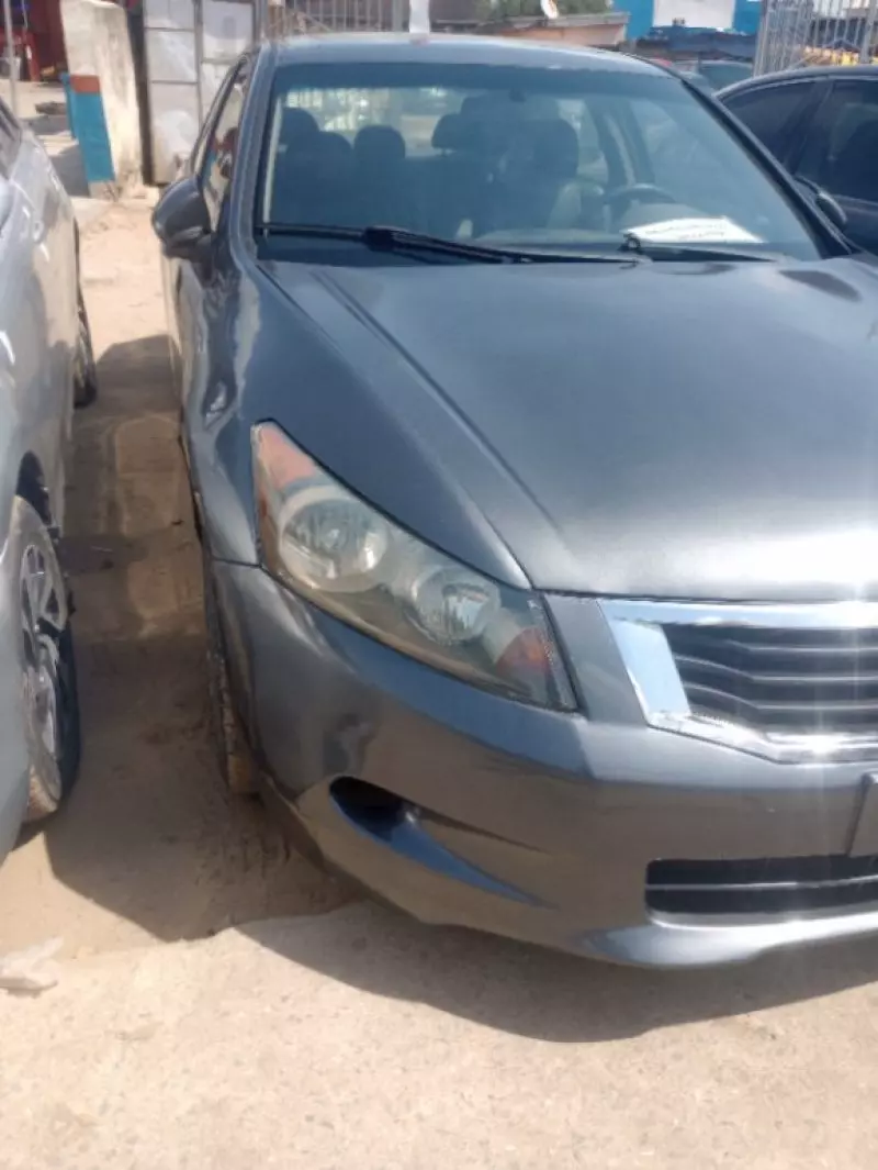 Honda Accord   - 2009