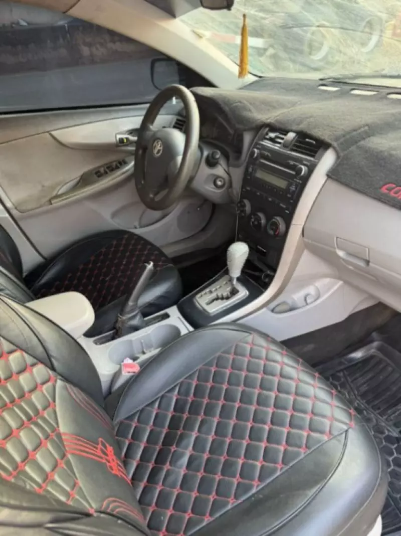 Toyota Corolla - 2010