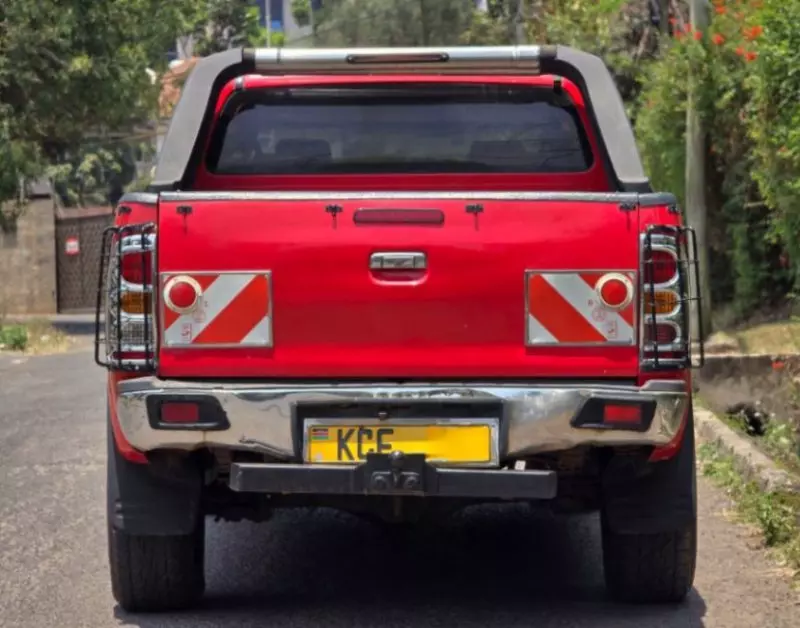 Toyota Hilux   - 2008