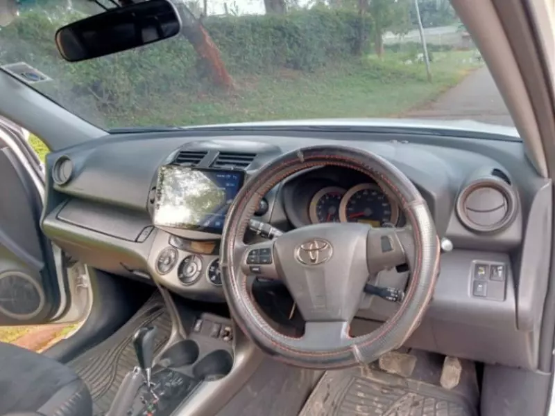 Toyota Vanguard    - 2014