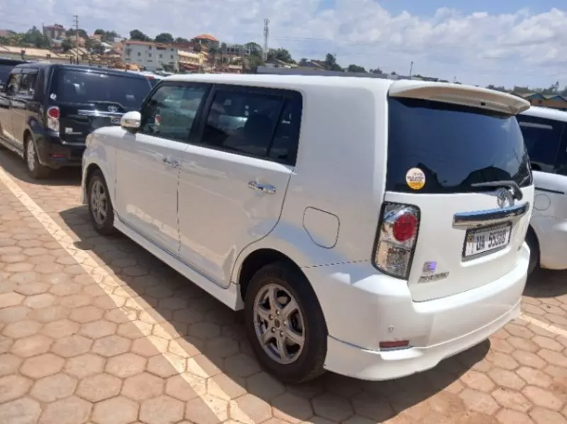 Toyota Rumion   - 2011