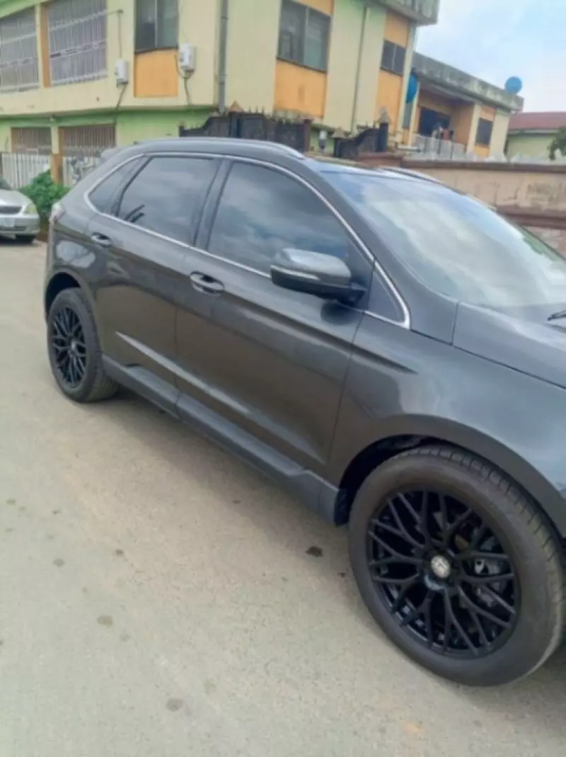 Ford Edge   - 2019