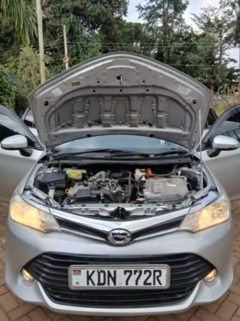 Toyota Fielder hybrid    - 2016