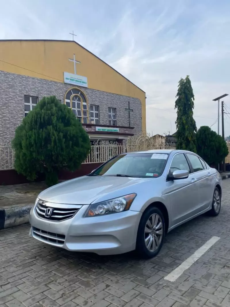 Honda Accord   - 2012