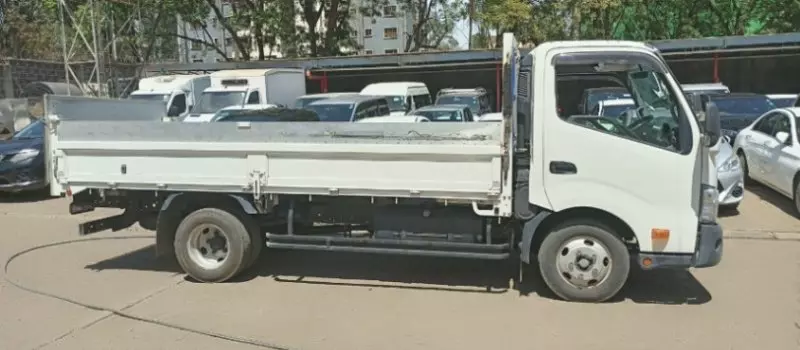 Toyota DYNA 200   - 2016