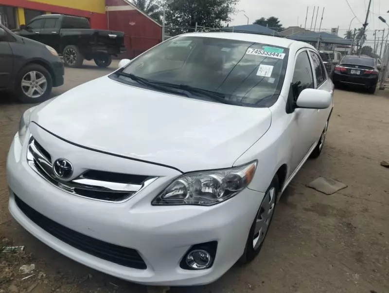 Toyota Corolla   - 2013