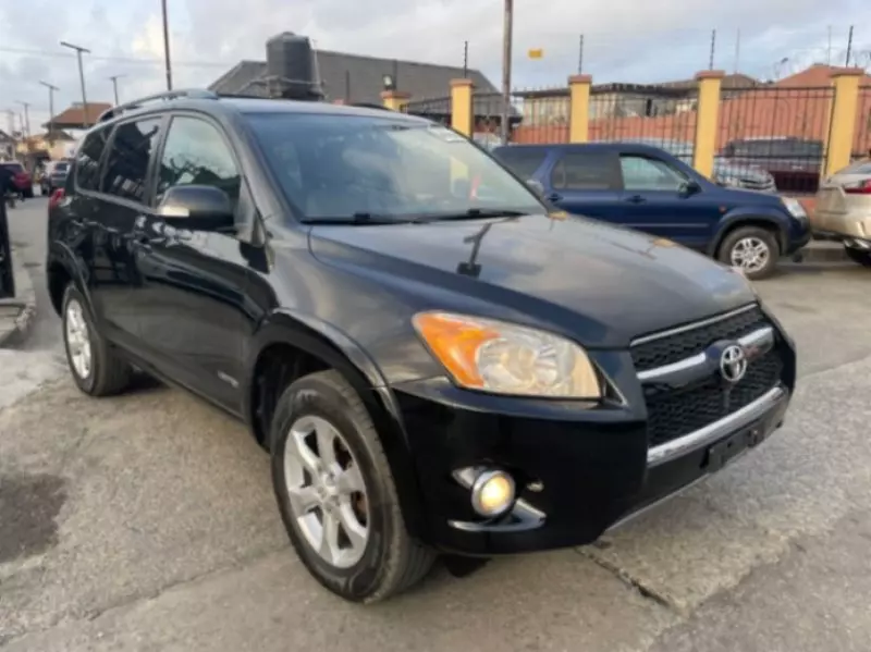 Toyota RAV 4   - 2012