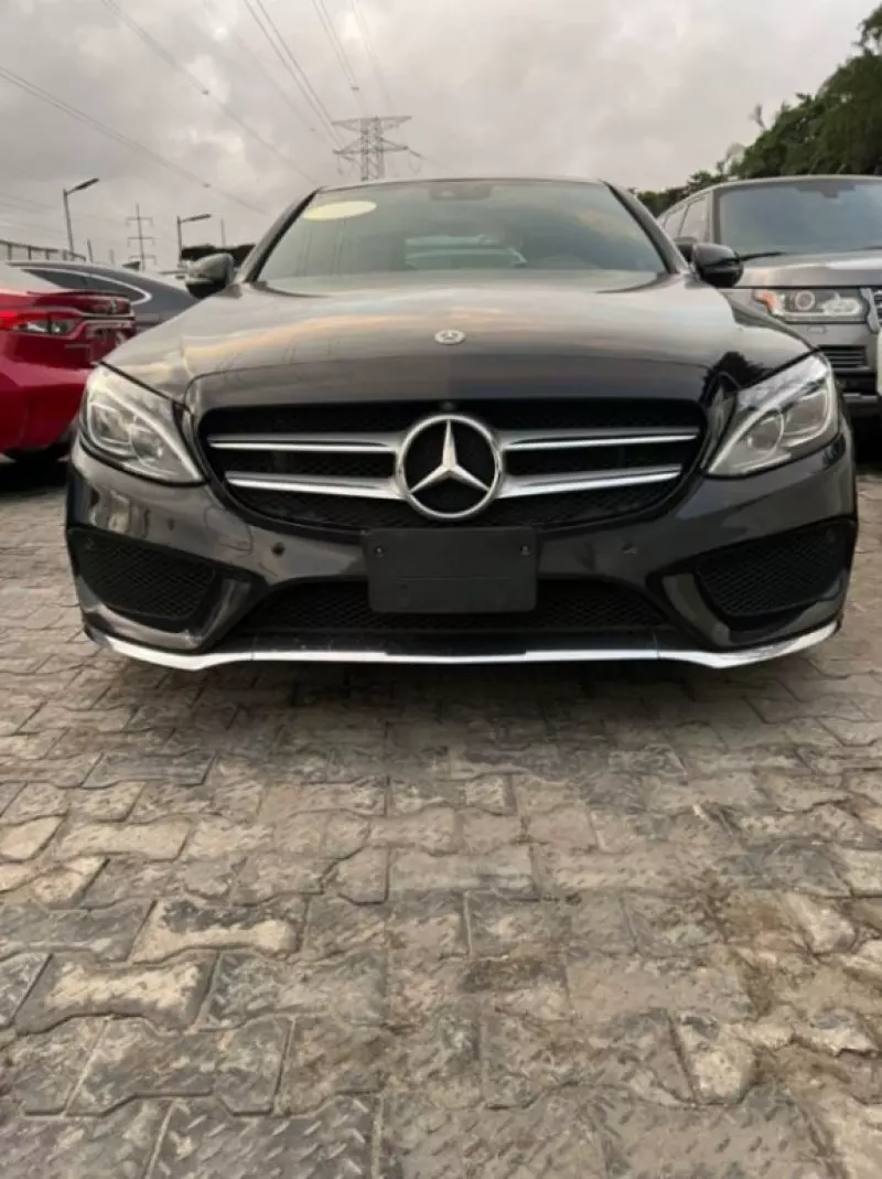 Mercedes-Benz C 300   - 2018