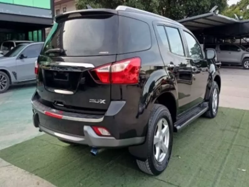 Isuzu MUX   - 2015