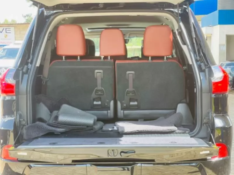 Lexus LX 570   - 2018