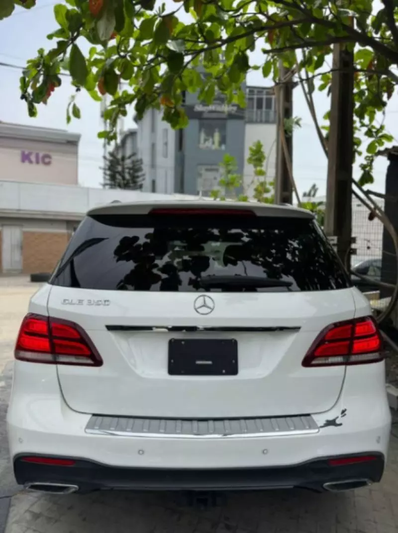 Mercedes-Benz GLE-Class   - 2018