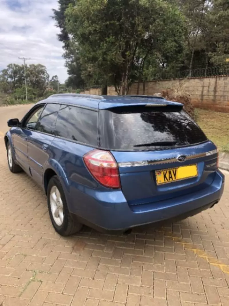 Subaru Outback   - 2007