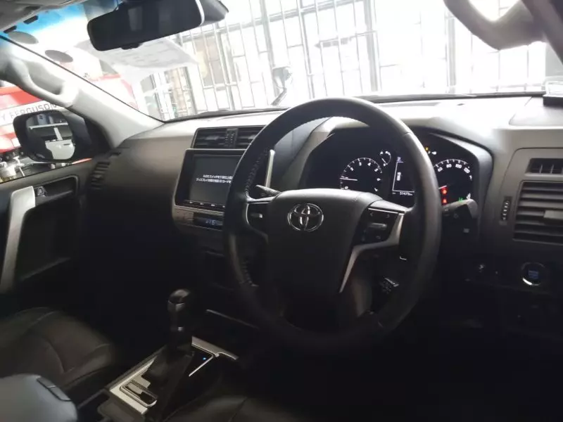Toyota Landcruiser Prado   - 2018