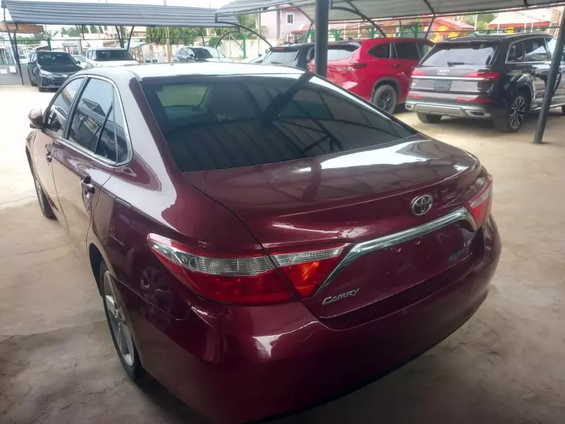 Toyota Camry   - 2016