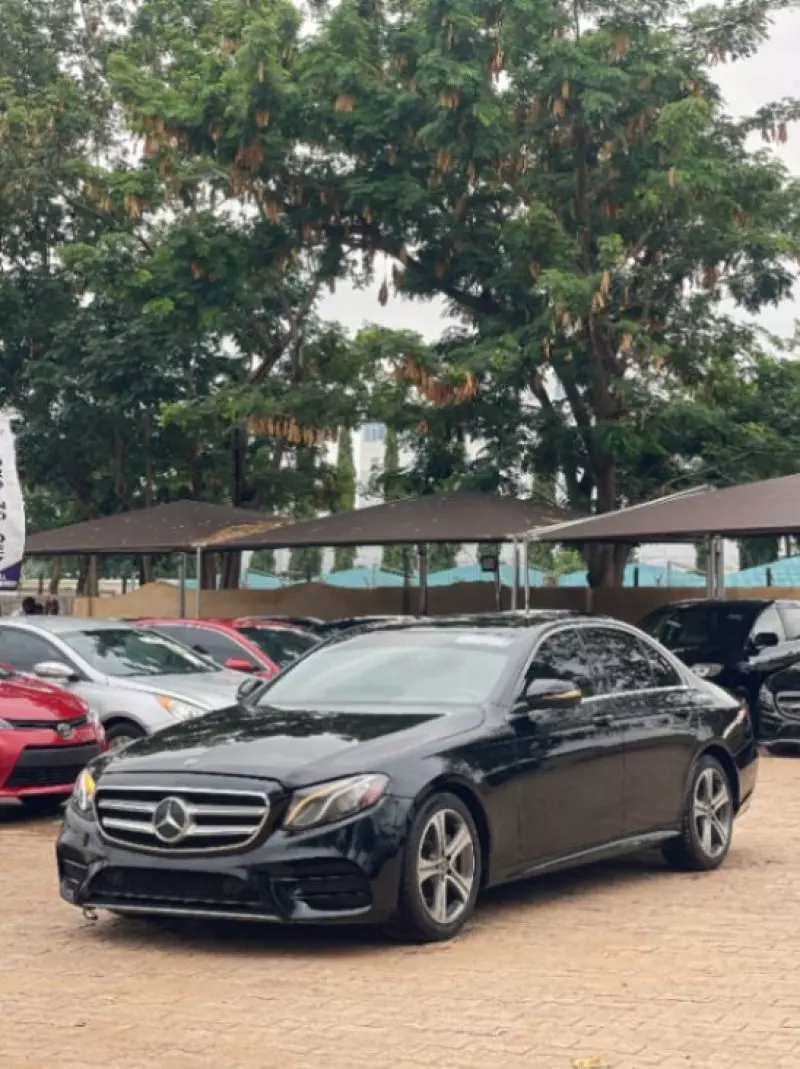 Mercedes-Benz E 300   - 2018