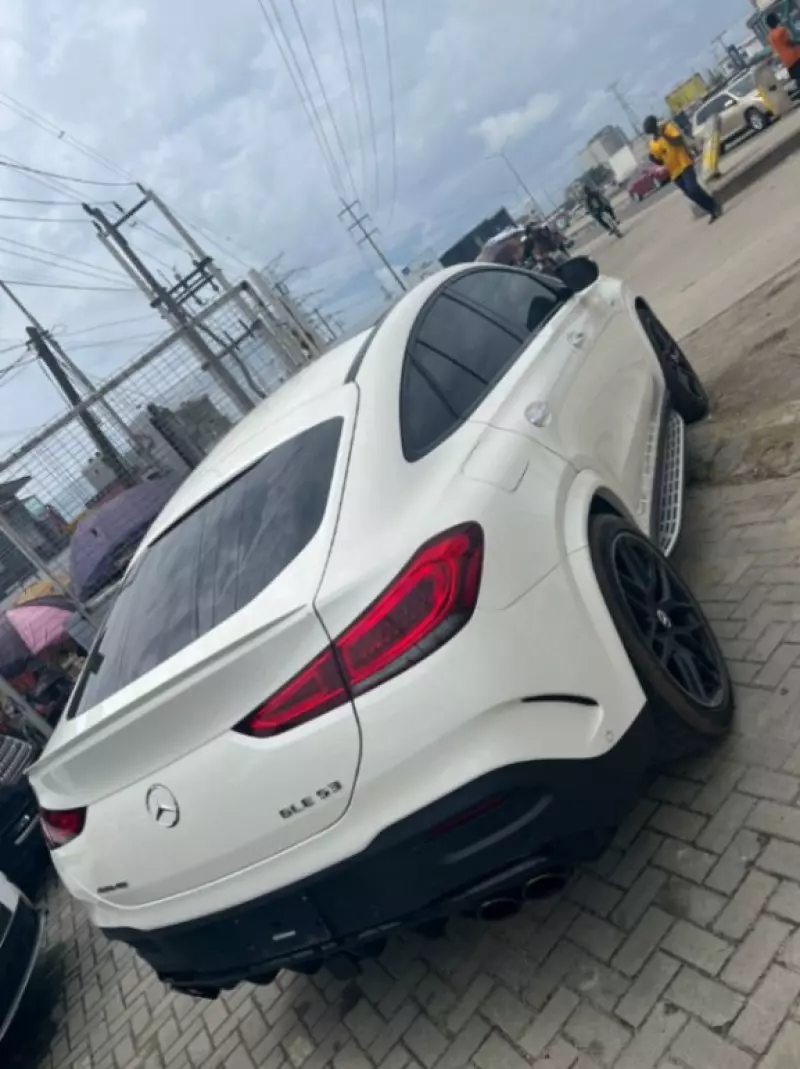 Mercedes-Benz GLE-Class   - 2021