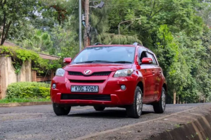 Toyota Ist    - 2014
