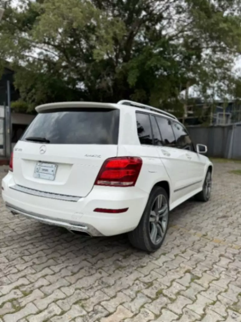 Mercedes-Benz GLK 350   - 2013