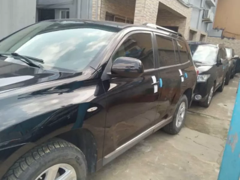 Toyota Highlander   - 2012
