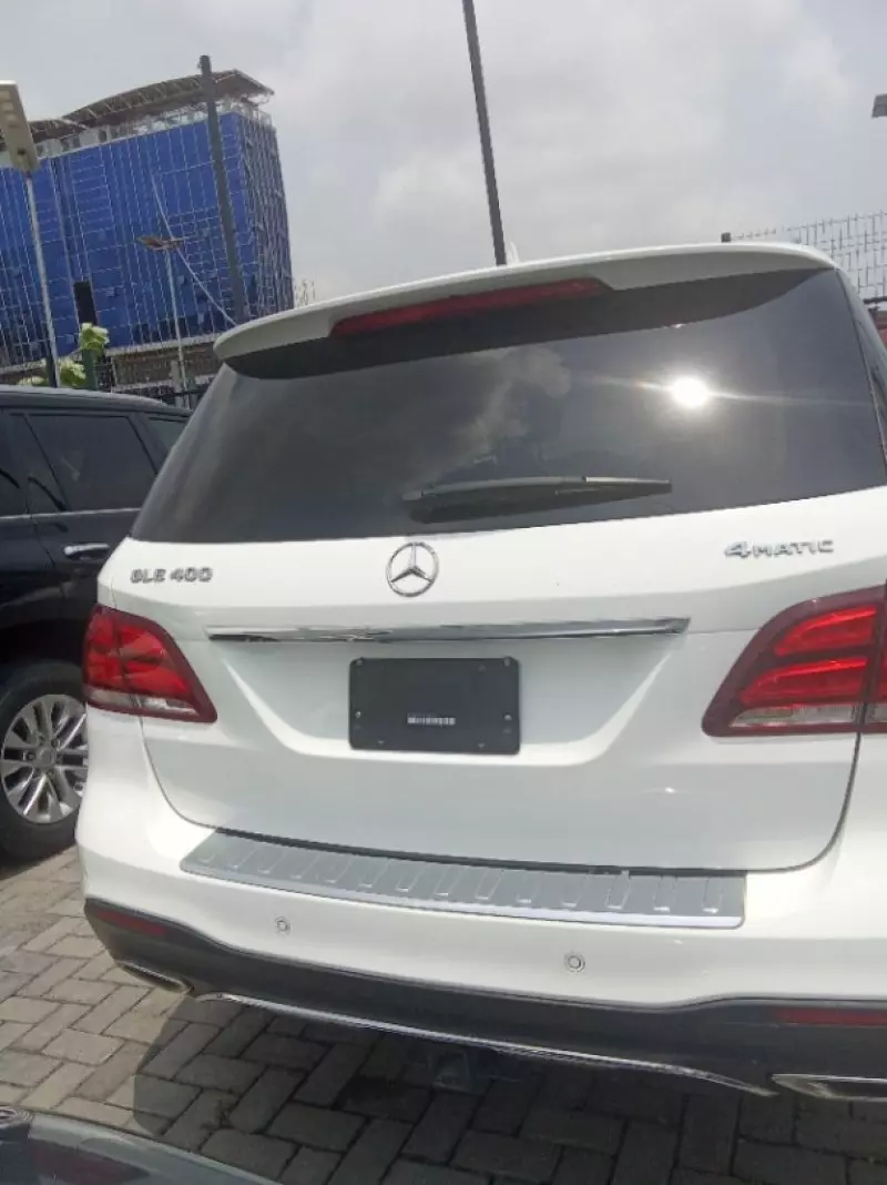 Mercedes-Benz GLE-Class   - 2017