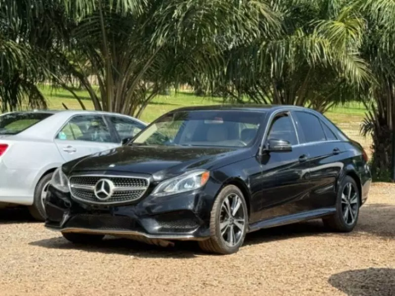 Mercedes-Benz E 350 - 2014