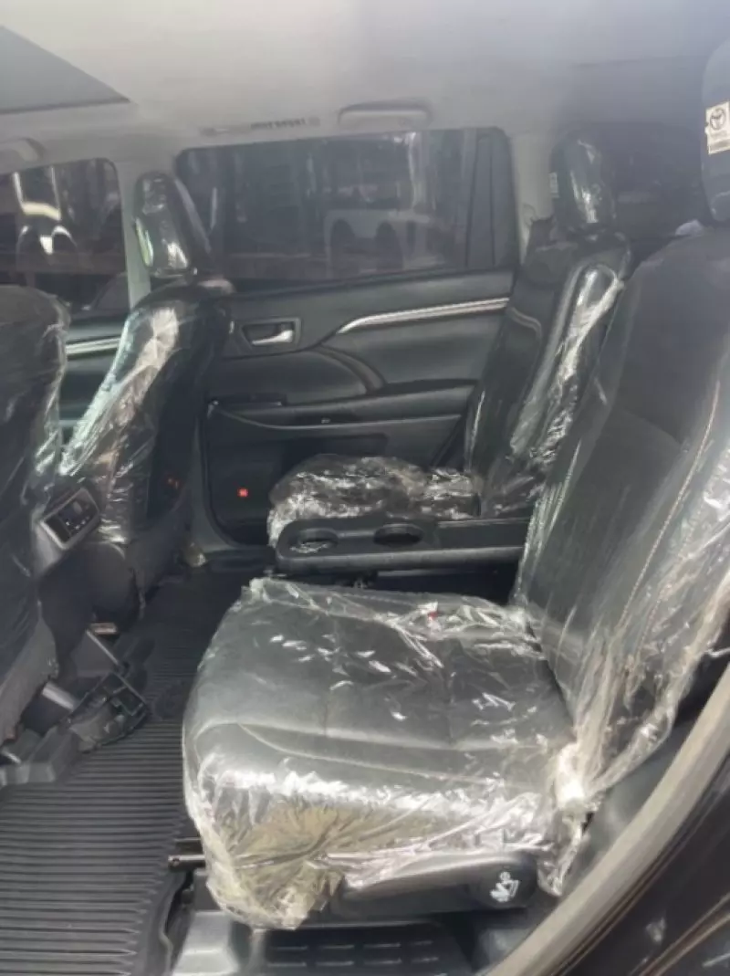 Toyota Grand Highlander   - 2016