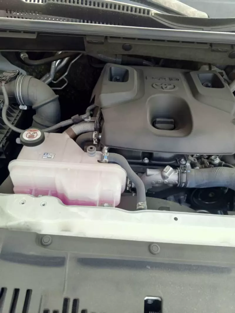 Toyota Hiace   - 2024