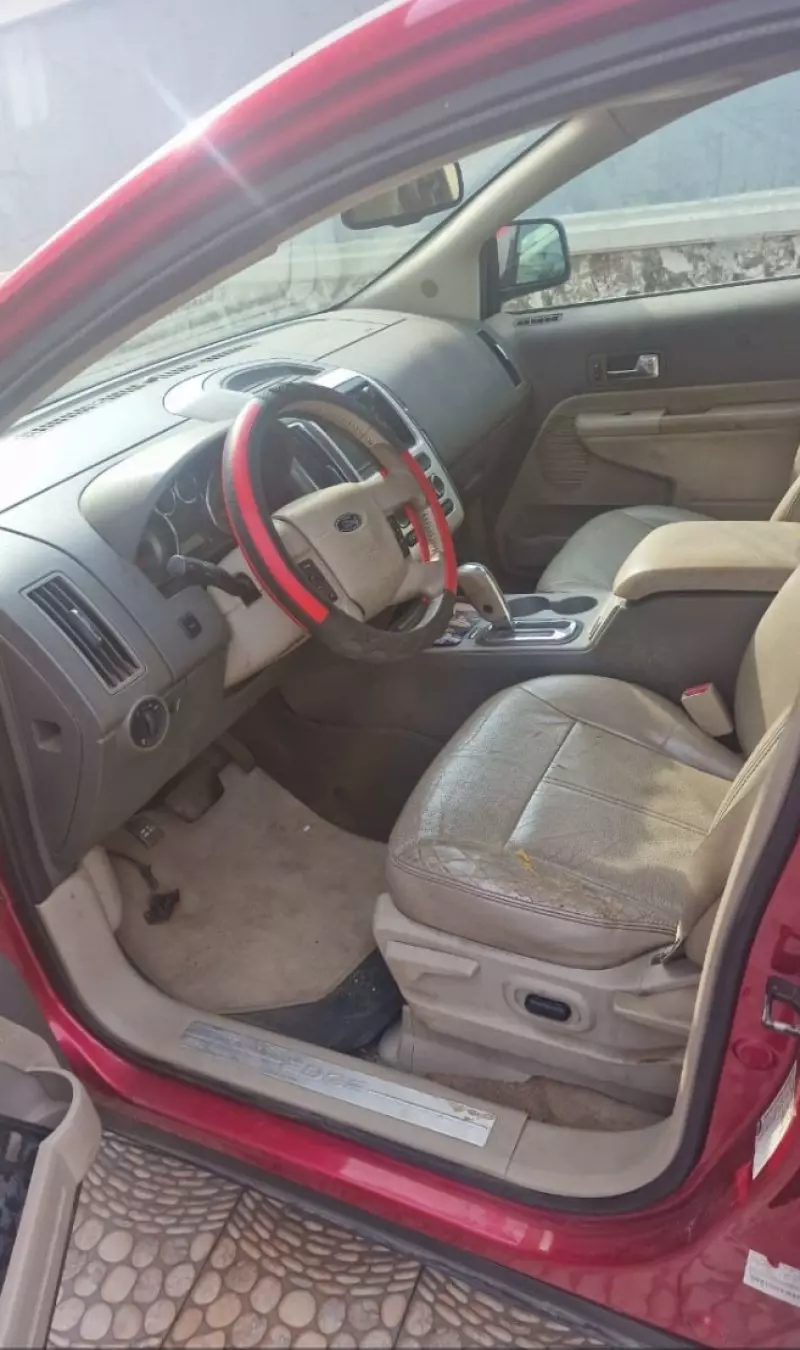 Ford Edge   - 2010