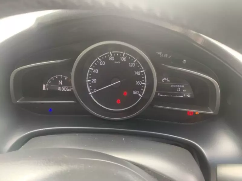 Mazda Axela    - 2017