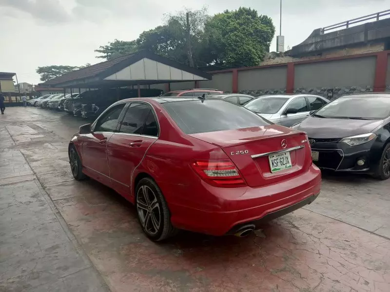 Mercedes-Benz C-class   - 2013