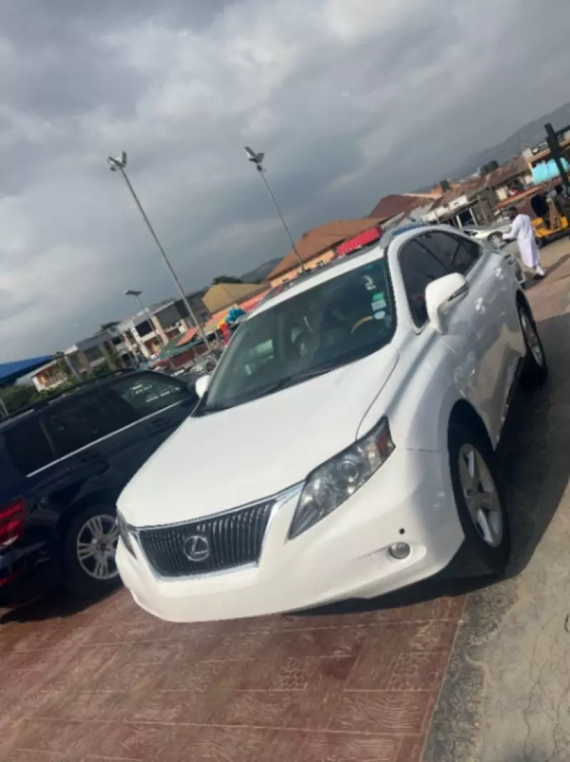 Lexus RX 350   - 2010