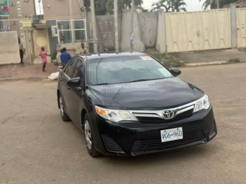 Toyota Camry   - 2012