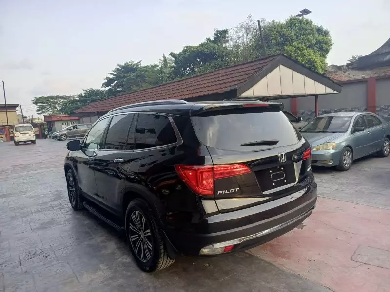 Honda Pilot   - 2017