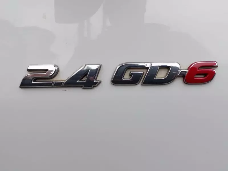 Toyota Hilux   - 2022