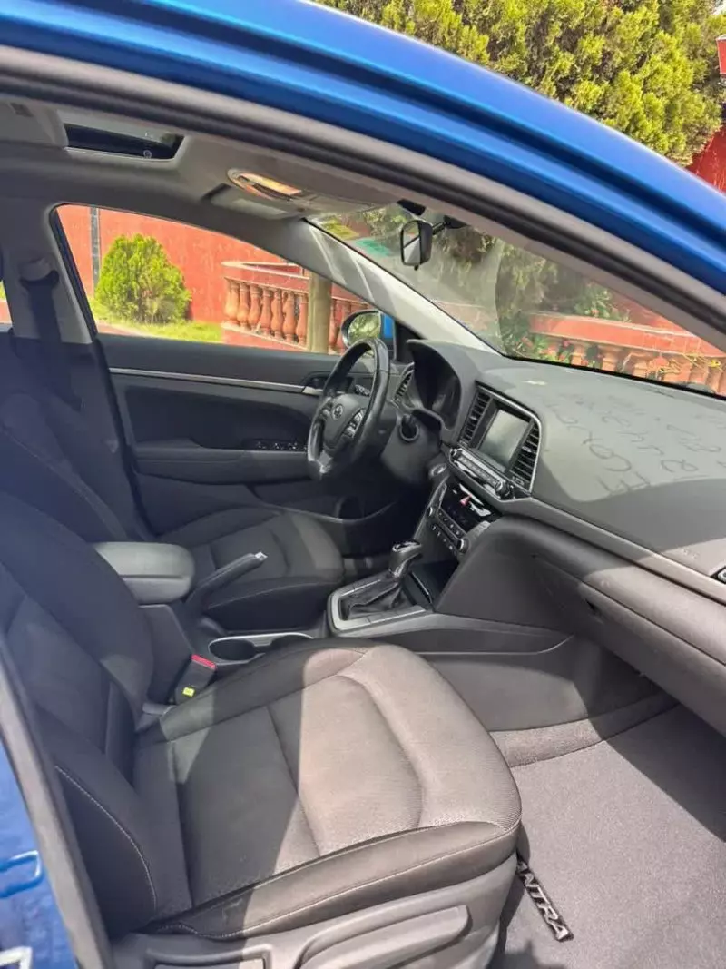 Hyundai Elantra   - 2017