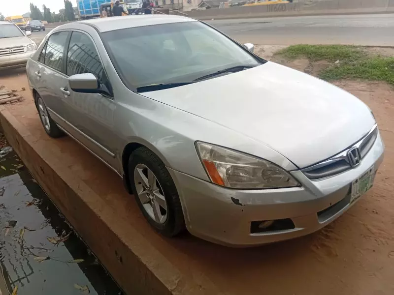 Honda Accord   - 2007