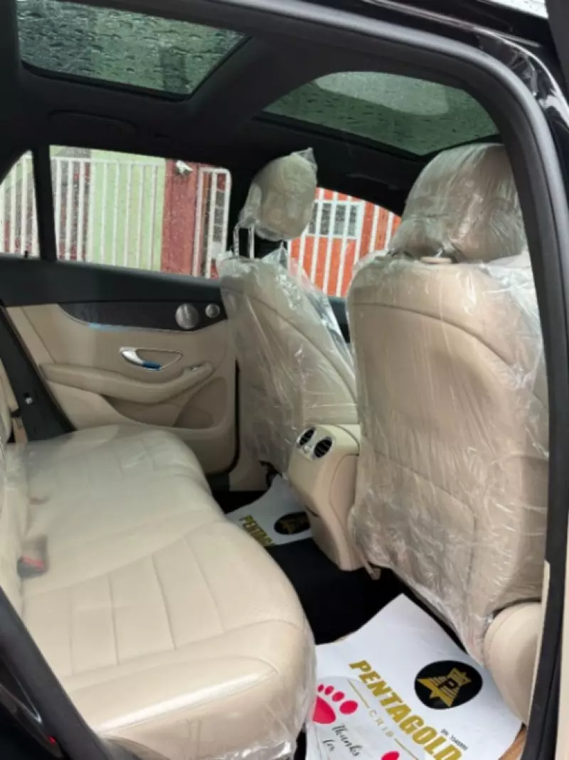 Mercedes-Benz GLC 300   - 2017